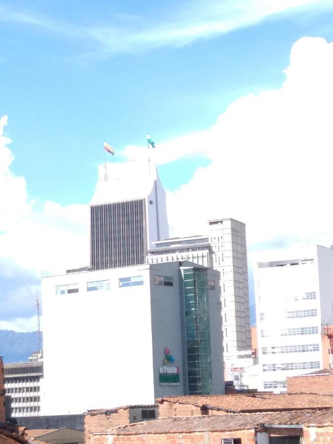 Centro! San Lorenzo - Downtown - Apto Con 2 Hab & Parqueadero Medellín Exterior foto